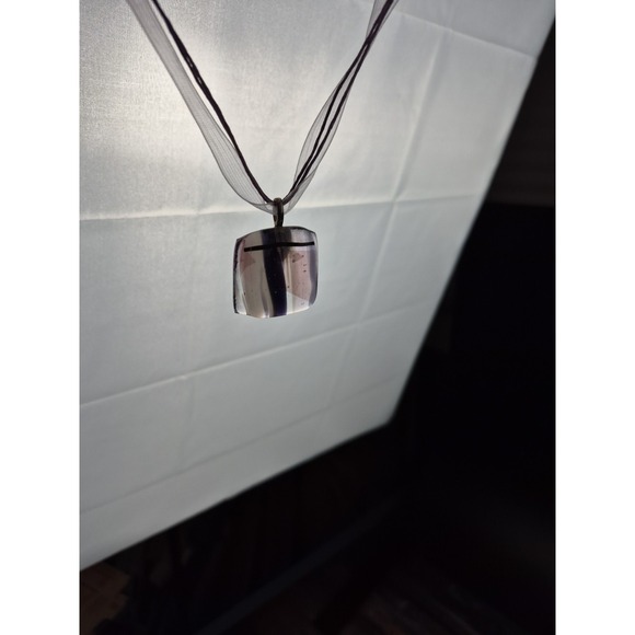 18" Lilac Ribbon Necklace Square Purple Pendant Lobster Clasp Lightweight Y2K - Picture 10 of 12